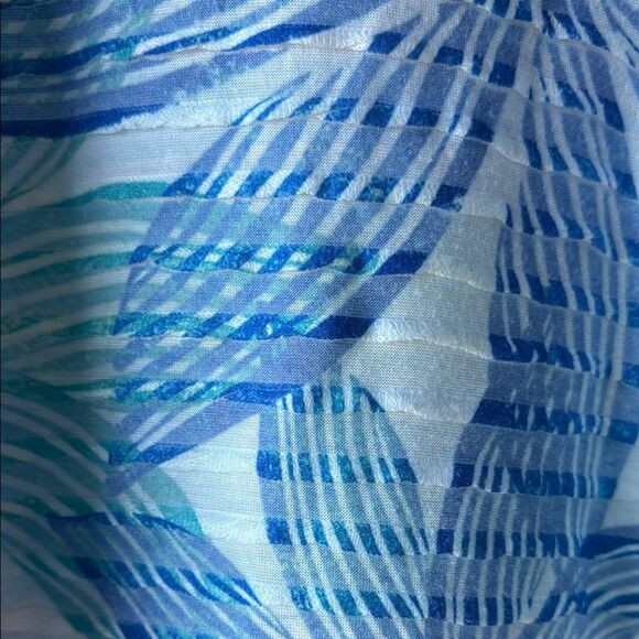 BEFORE + AGAIN TROPICAL FLORAL BLUE AQUA BANDED BELL SLEEVE TOP SIZE MEDIUM - Picture 2 of 9